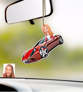 BK Gift Kişiye Özel Bayan Ferrari 458 Karikatürlü Ahşap Plakalı Araba Dikiz Ayna Süsü (Beyaz)