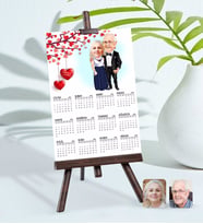 BK Gift Kişiye Özel 15x21 cm Fotoğraf Kartlı Dede ve Büyükanne Karikatürlü Şövaleli 2024 Takvim -1 (Beyaz)
