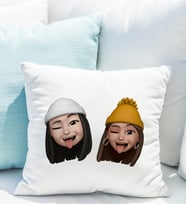 Emoji Kız Arkadaş Stiker Yastığı Kişiye Özel
