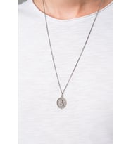 Elika Silver Erkek Madalyon Model 925 Ayar Gümüş Kolye