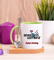 Anestezi Uzmanı Ahşap Altlıklı Yeşil Kupa Bardak