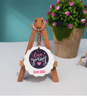 Love Yourself Tasarımlı Kişiye Özel Hediye Ahşap Anahtarlık