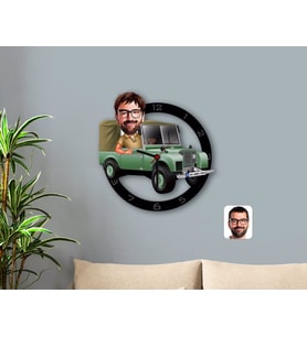BK Gift Kişiye Özel Plakalı Erkek Safari Karikatürlü Ahşap Duvar Saati-1 (Beyaz)