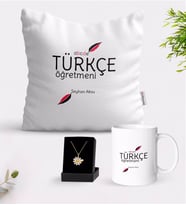 BK Gift Kişiye Özel Türkçe Öğretmeni Beyaz Kupa Yastık ve İsimli Papatya Kolye Hediye Seti-2 (Model 1)