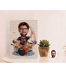BK Gift Kişiye Özel Erkek Baterist Karikatürlü Otantik Masaüstü Ahşap Palet Çerçeve-1 (Beyaz)