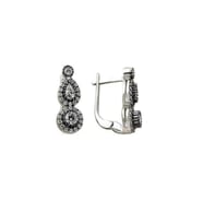 Söğütlü Silver Tria damla rodyumlu elmas montürlü küpe