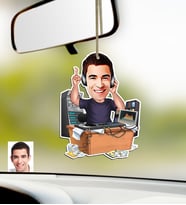 BK Gift Kişiye Özel Bay Radyocu Karikatürlü Ahşap Araba Dikiz Ayna Süsü (Çok Renkli)