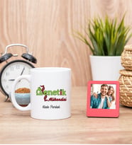 Genetik Mühendisi Beyaz Kupa Bardak ve Kırmızı Mini Fotoğraf Çerçevesi