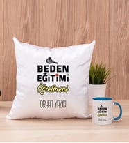 Beden Eğitimi Öğretmeni Kare Yastık ve Mavi Kupa Bardak
