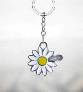 BK Gift Kişiye Özel İsimli Silver Metal Papatya Anahtarlık (Gümüş)