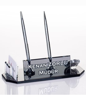Arma Masaüstü Kristal İsimlik Hediye Büro Ofis Masa İsimliği (Siyah)