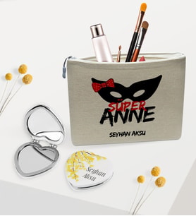 BK Gift Kişiye Özel Süper Anne Keten Makyaj Çantası ve Kalp Ayna Hediye Seti-1 (Model 1)