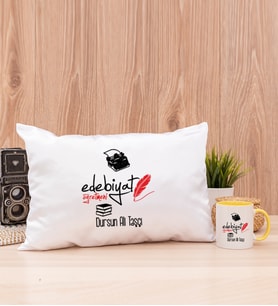 Edebiyat Öğretmeni Dikdörtgen Yastık ve Sarı Kupa Bardak