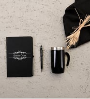 Kişiye Özel İsimli Siyah Defter Kalem Termos Mug Seti