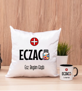 Eczacı Kare Yastık ve Siyah Kupa Bardak