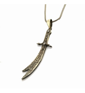 925 Ayar Gümüş Zirkon Taşlı İşlemeli Zülfikar Kılıcı Kolye (Taş)