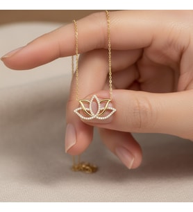 Taşlı Lotus Çiçeği Altın Kaplama Gümüş Kolye