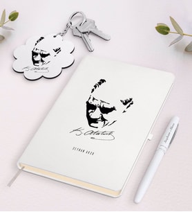 BK Gift Kişiye Özel Atatürk Temalı Beyaz Defter Kalem ve Anahtarlık Hediye Seti-25 (Model 1)