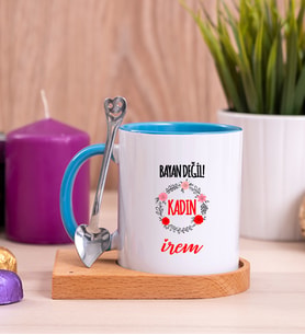 Bayan Değil Kadın Ahşap Altlıklı Mavi Kupa Bardak