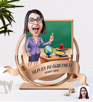 BK Gift Kişiye Özel Yılın En İyi Kadın Öğretmeni Karikatürlü 3D Ahşap Biblo Plaket-9 (Beyaz)