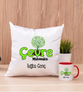 Çevre Mühendisi Kare Yastık ve Kırmızı Kupa Bardak