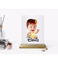 BK Gift Kişiye Özel Bebek Karikatürlü Ahşap Standlı Çerçeve-1 (Beyaz)
