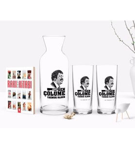 BK Gift Kişiye Özel Renkli Baskılı Çünkü Sen Çölüme Yağmur Oldun Tasarımlı İkili Rakı Bardağı Karaf ve Cep Kitabı Hediye Seti-8 (Model 1)