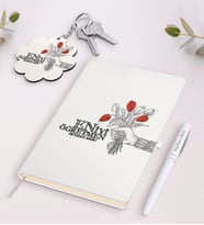 BK Gift Kişiye Özel En İyi Öğretmen Beyaz Defter Kalem Ve Anahtarlık Hediye Seti-7 (Model 1)