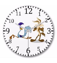 Road Runner ve Coyote   Duvar Saati Bombeli Gercek Cam