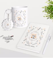 BK Gift Kişiye Özel Öğretmenler Günümüz Kutlu Olsun Kupa Anahtarlık Beyaz Defter Kalem Hediye Seti-1 (Model 1)