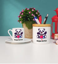 Sevimli Panda Tasarımlı Kişiye Özel Panda Türk Kahvesi Fincanı ve Kalemlik Seti