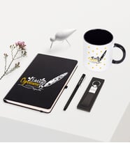 BK Gift Kişiye Özel Edebiyat Öğretmeni Temalı Siyah Defter Kalem Anahtarlık Kupa Seti - 1