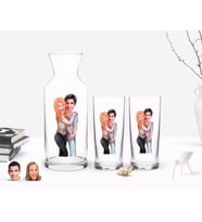 BK Gift Kişiye Özel Renkli Baskılı Sevgililer Karikatürlü İkili Rakı Bardağı ve Karaf Hediye Seti-85 (Model 1)