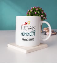 Mesajlı Uçak Mühendisi Tasarımlı Kişiye Özel Hediye Uçak Mühendisi Kupa Bardak ve Taş Bardak Altlığı Hediye Seti