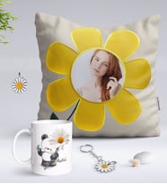 BK Gift Kişiye Özel Fotoğraflı Papatya Yastık Kupa Papatya Kolye ve Silver Anahtarlık Seti-9 (Model 1)