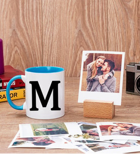 Baş Harfli Mavi Kupa Bardak ve Ahşap Standlı Polaroid Set