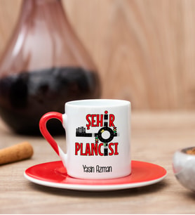 Şehir Plancısı Kırmızı Türk Kahvesi Fincanı
