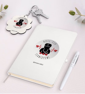 BK Gift Kişiye Özel Acil Tıp Teknisyeni Beyaz Defter Kalem Ve Anahtarlık Hediye Seti-4 (Model 1)
