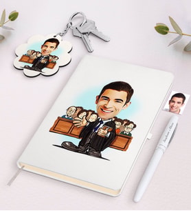 BK Gift Kişiye Özel Erkek Avukat Karikatürlü Beyaz Defter Kalem ve Anahtarlık Hediye Seti-2 (Model 1)