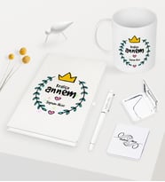 BK Gift Kişiye Özel Kraliçe Annem Beyaz Defter Kalem Kupa Ayna Seti (Model 1)