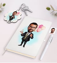 BK Gift Kişiye Özel Erkek Doğum Günü Karikatürlü Beyaz Defter Kalem ve Anahtarlık Hediye Seti-2 (Model 1)