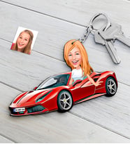 BK Gift Kişiye Özel Bayan Ferrari F12 Figürlü Plakalı Ahşap Karikatür Anahtarlık (Beyaz)