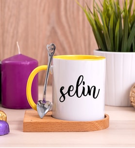 Kişiye Özel İsim Yazılı Ahşap Altlıklı Sarı Kupa Bardak