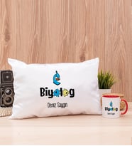 Biyolog Dikdörtgen Yastık ve Kırmızı Kupa Bardak