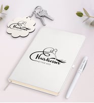 BK Gift Kişiye Özel Saç Stilisti Beyaz Defter Kalem ve Anahtarlık Hediye Seti-3 (Model 1)