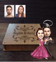 Kişiye Özel Sevgili Karikatürlü  Ahşap Anahtarlık Kutulu Model 11