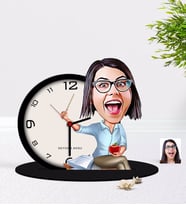 BK Gift Kişiye Özel Bayan Öğretmen Karikatürlü Ahşap Masaüstü Biblo Saat-2 (Beyaz)