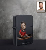Kişiye Özel Dj Karikatürlü UV Baskılı Siyah Benzinli Çakmak Bay-1
