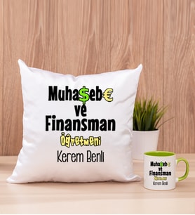 Muhasebe ve Finansman Öğretmeni Kare Yastık ve Yeşil Kupa Bardak