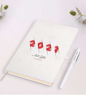 BK Gift Kişiye Özel 2024 Mutlu Yıllar Beyaz Defter ve Kalem Hediye Seti-2 (Beyaz)